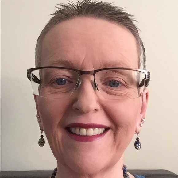 Meet your Posher, Vickie - Picture 1 of 1